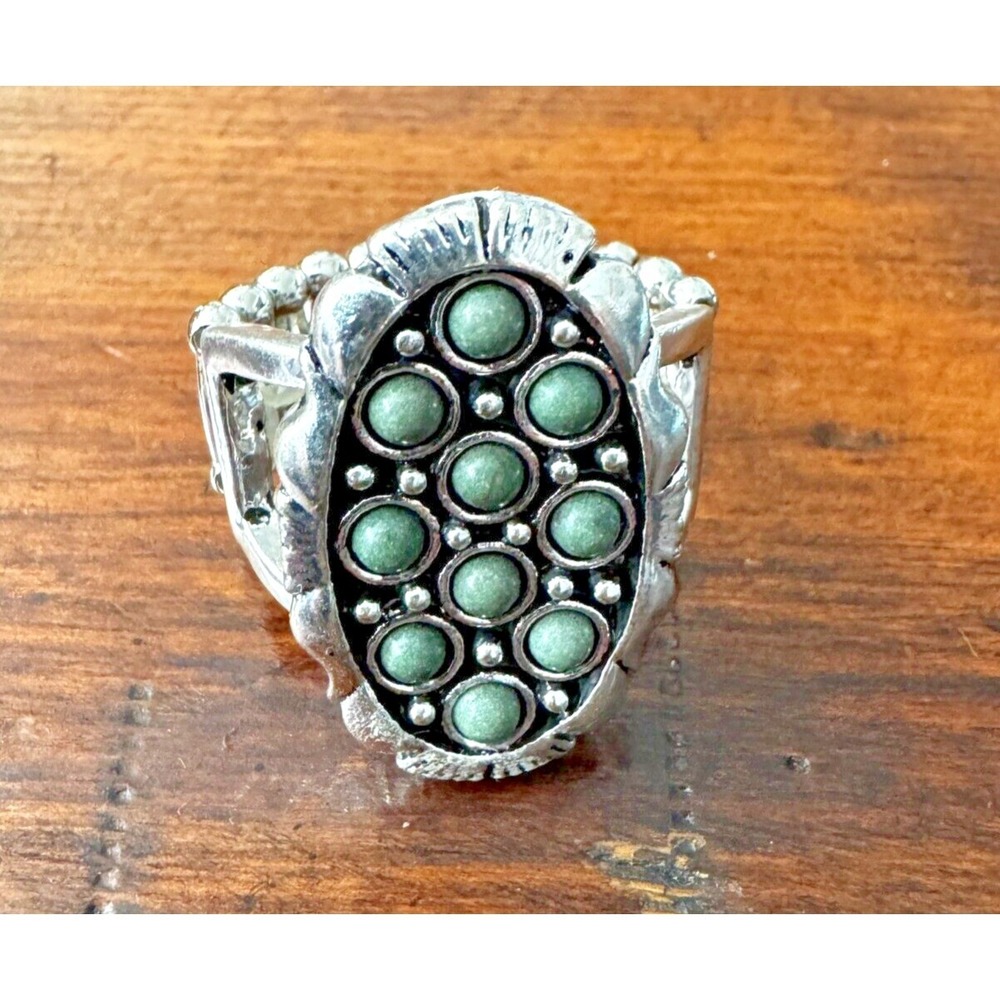 Women Ring Silver Tone Green Accent with Elastic Band